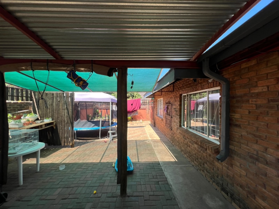 3 Bedroom Property for Sale in Chroompark Limpopo