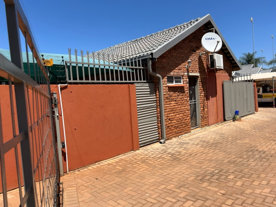 3 Bedroom Property for Sale in Chroompark Limpopo