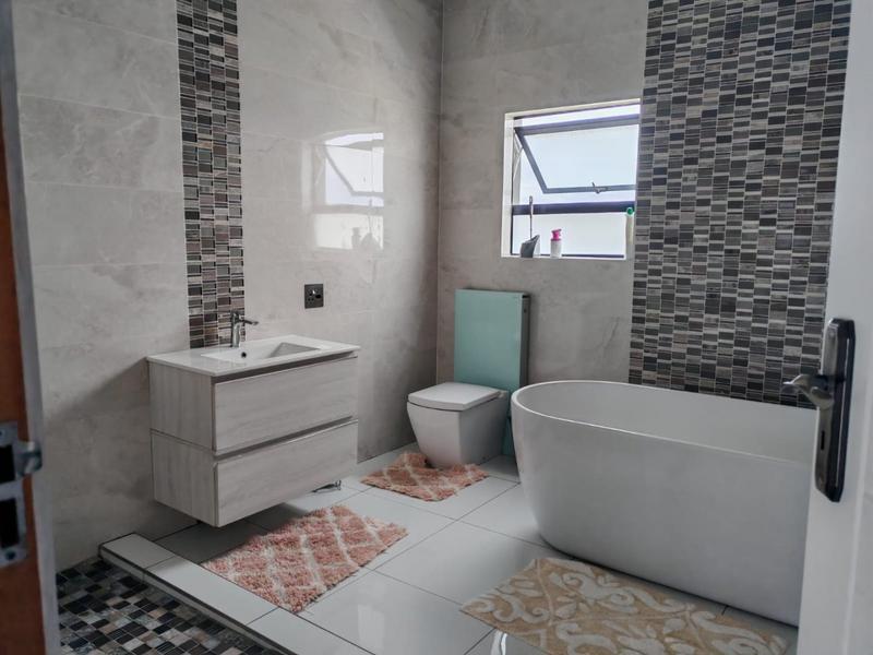 5 Bedroom Property for Sale in Celtic Meadows Limpopo