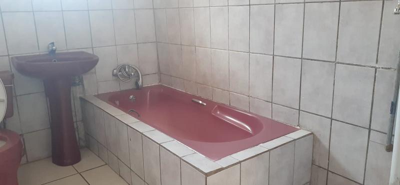 To Let 4 Bedroom Property for Rent in Seshego C Limpopo