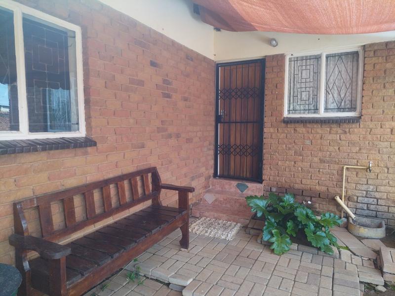 To Let 4 Bedroom Property for Rent in Mankweng Limpopo