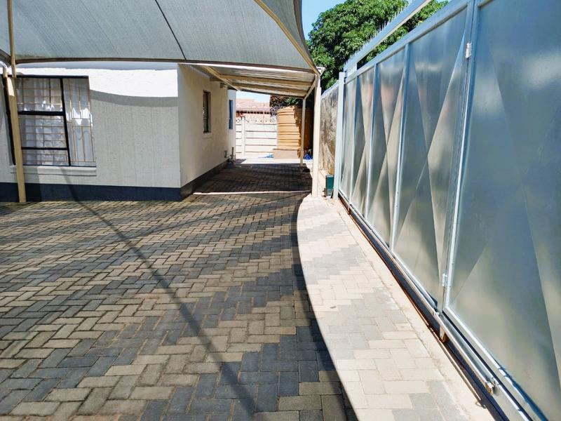 To Let 1 Bedroom Property for Rent in Mankweng Limpopo