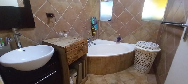 5 Bedroom Property for Sale in Arborpark Limpopo