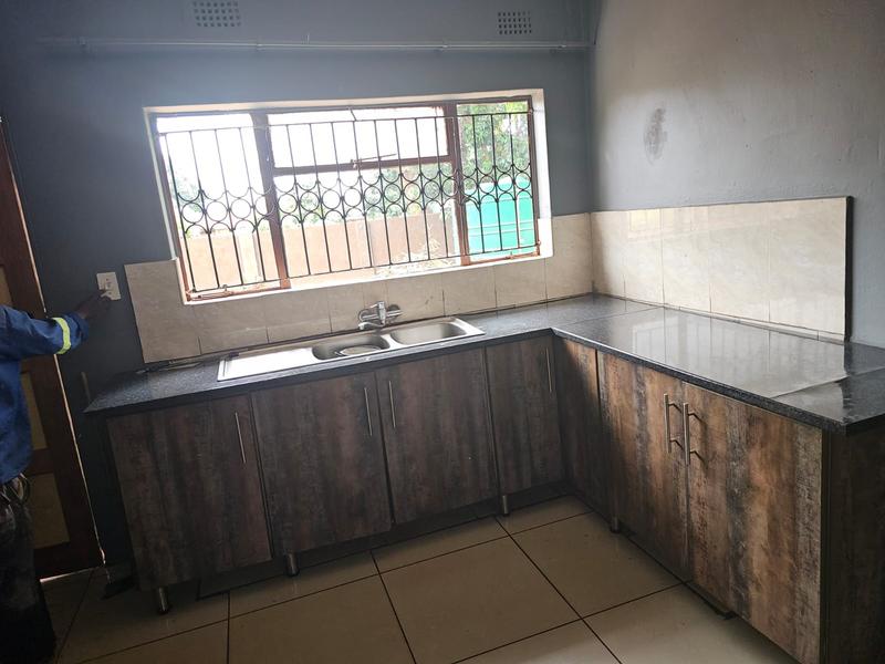 To Let 3 Bedroom Property for Rent in Maniini Limpopo