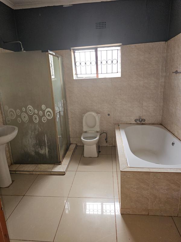 3 Bedroom Property for Sale in Maniini Limpopo