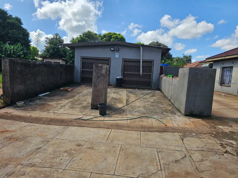 3 Bedroom Property for Sale in Shayandima Limpopo