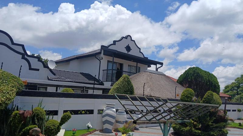 5 Bedroom Property for Sale in Flora Park Limpopo