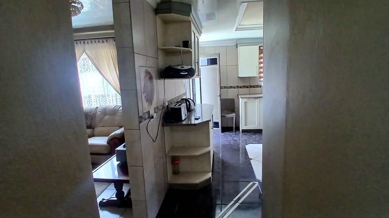 5 Bedroom Property for Sale in Flora Park Limpopo