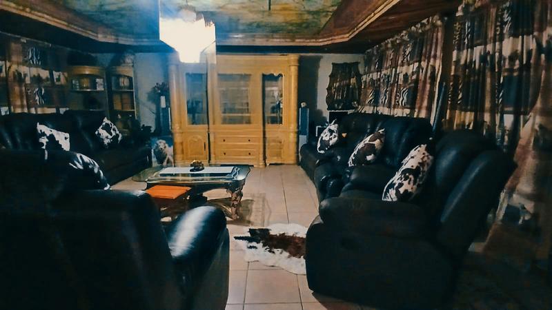 5 Bedroom Property for Sale in Flora Park Limpopo