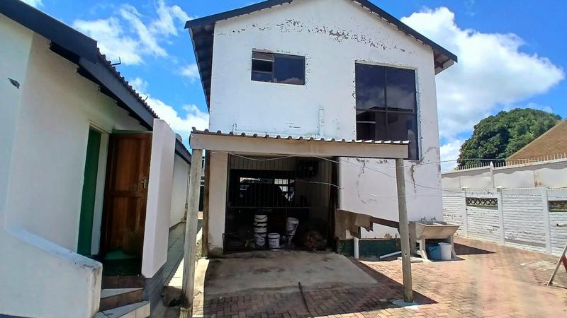 5 Bedroom Property for Sale in Flora Park Limpopo