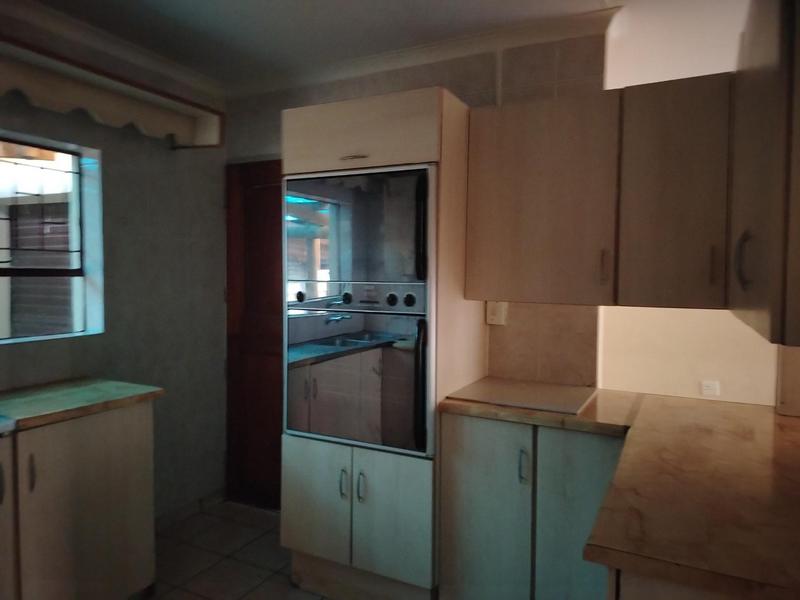 To Let 3 Bedroom Property for Rent in Bendor Limpopo