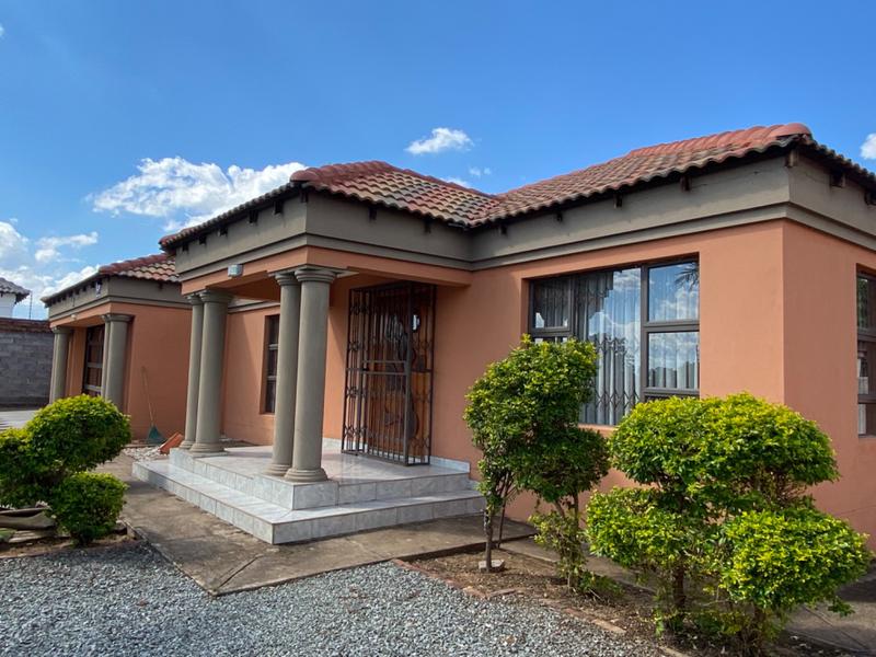 To Let 4 Bedroom Property for Rent in Chroompark Limpopo