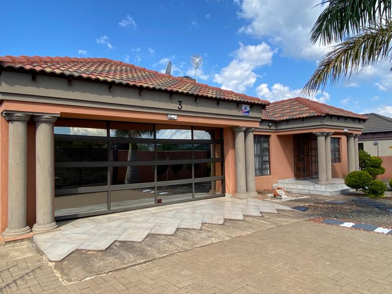 To Let 4 Bedroom Property for Rent in Chroompark Limpopo