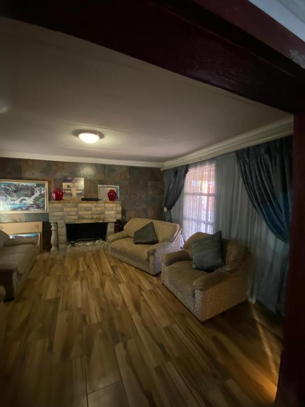 5 Bedroom Property for Sale in Seshego 9A Limpopo