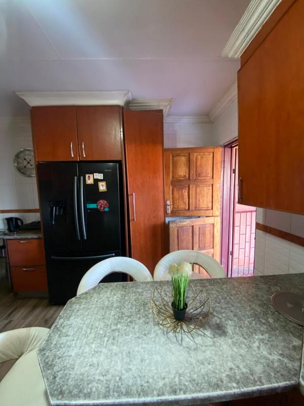 5 Bedroom Property for Sale in Seshego 9A Limpopo