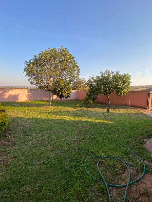 5 Bedroom Property for Sale in Seshego 9A Limpopo