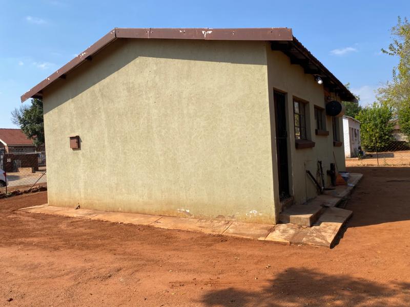 2 Bedroom Property for Sale in Mahwelereng A Limpopo