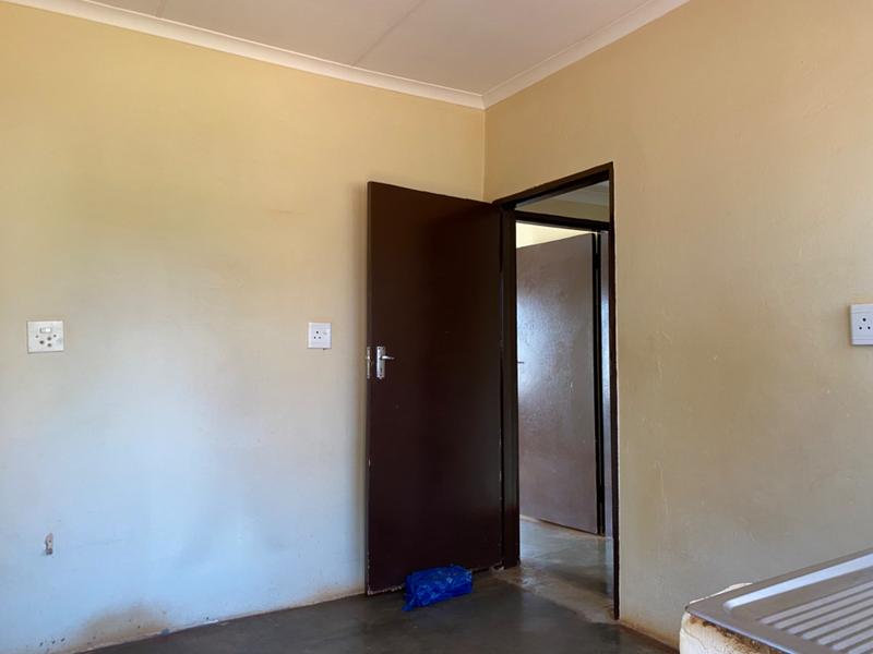2 Bedroom Property for Sale in Mahwelereng A Limpopo