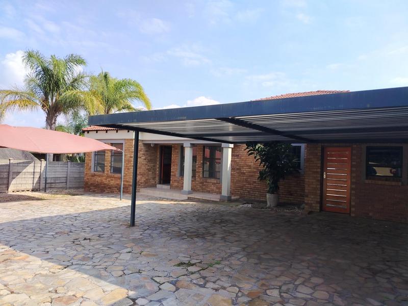 To Let 3 Bedroom Property for Rent in Bendor Limpopo