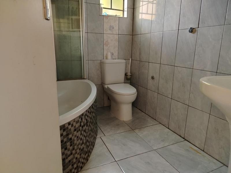 To Let 3 Bedroom Property for Rent in Bendor Limpopo