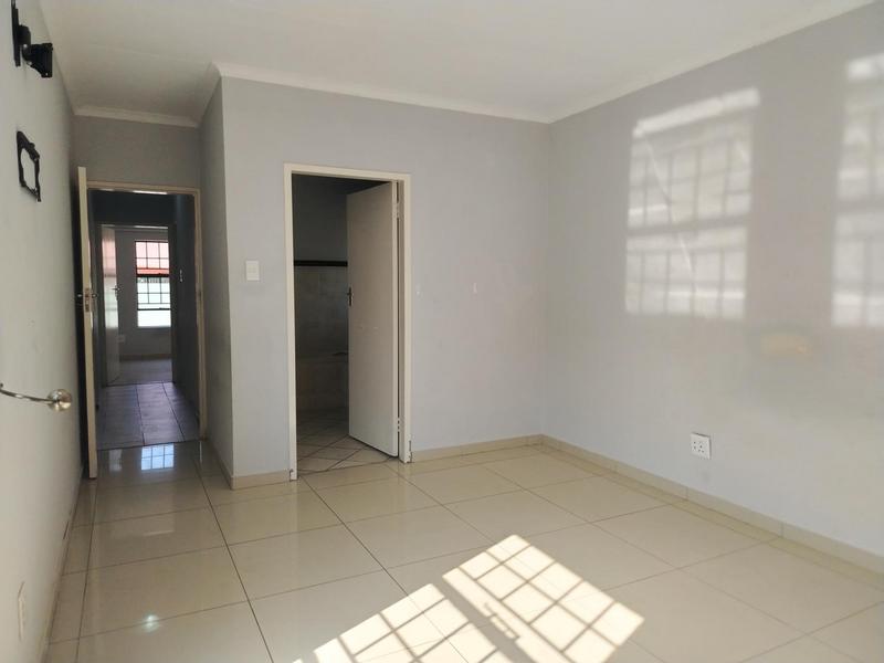To Let 3 Bedroom Property for Rent in Bendor Limpopo
