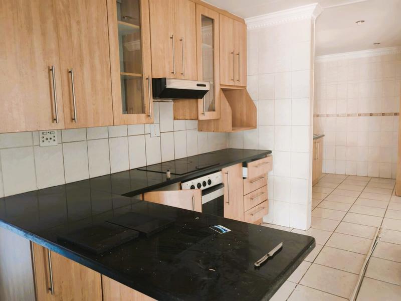 To Let 4 Bedroom Property for Rent in Flora Park Limpopo