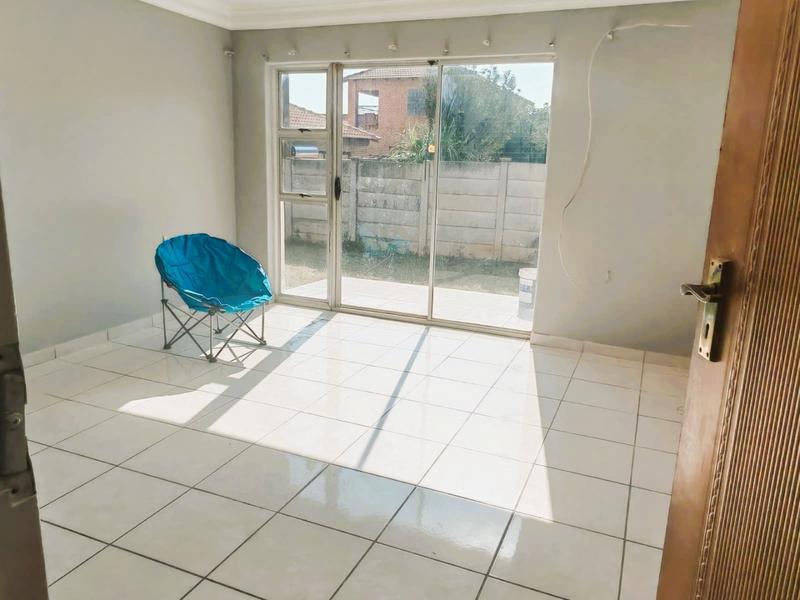 To Let 4 Bedroom Property for Rent in Flora Park Limpopo