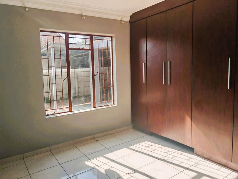 To Let 4 Bedroom Property for Rent in Flora Park Limpopo