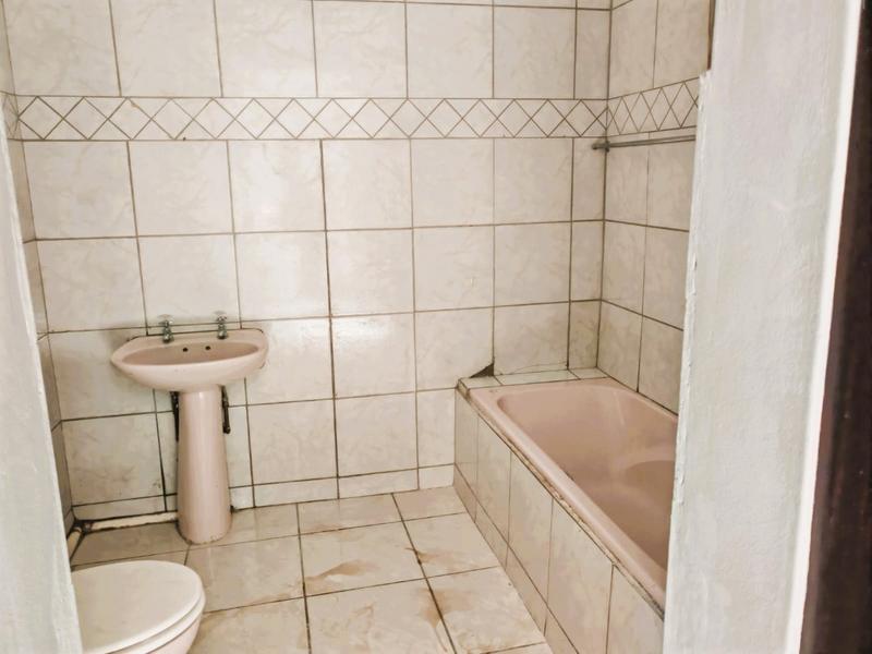 To Let 4 Bedroom Property for Rent in Flora Park Limpopo