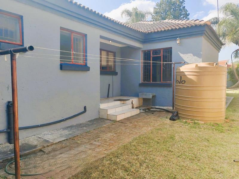 To Let 4 Bedroom Property for Rent in Flora Park Limpopo