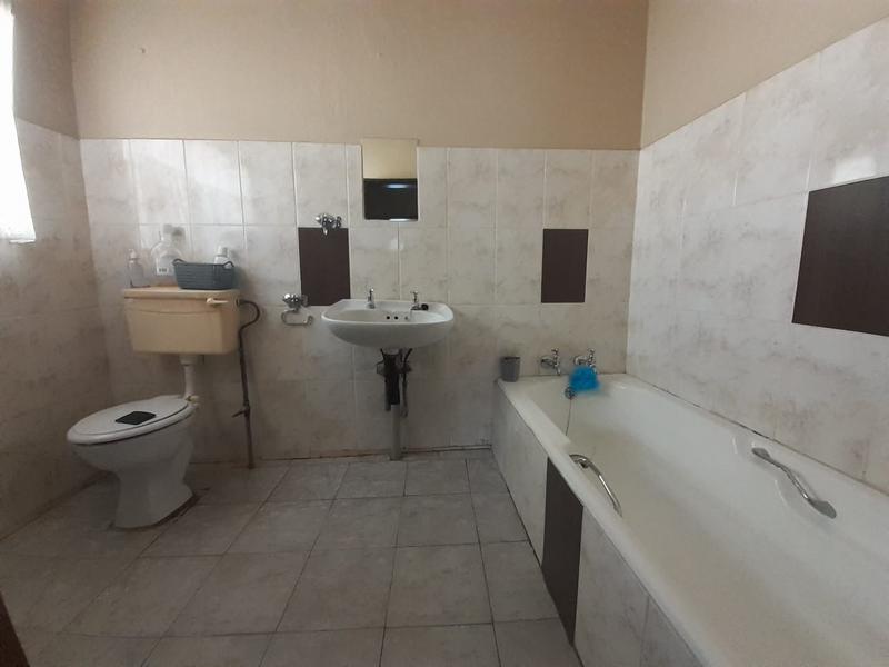 5 Bedroom Property for Sale in Mankweng Limpopo