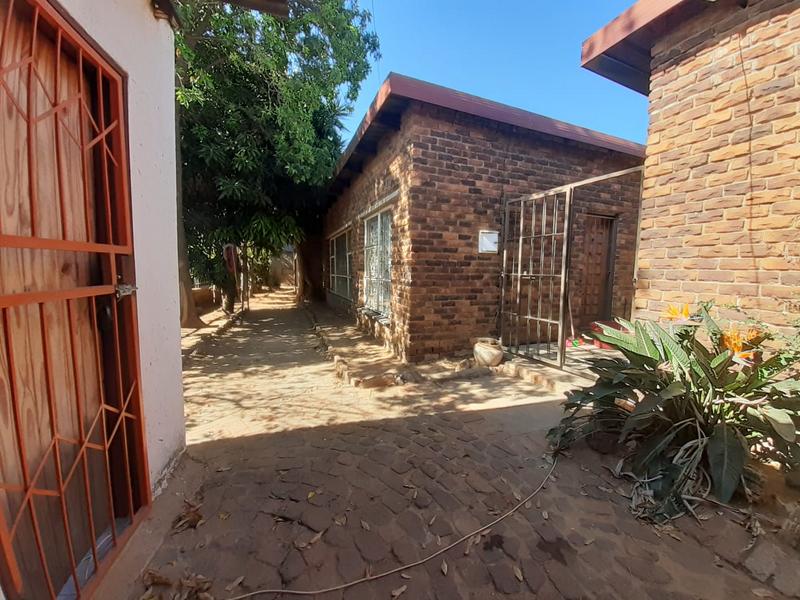 5 Bedroom Property for Sale in Mankweng Limpopo