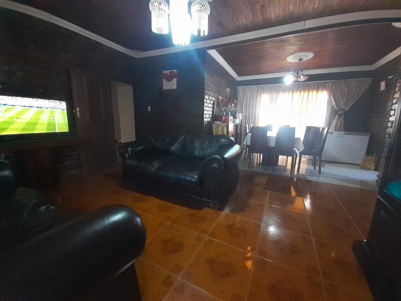 5 Bedroom Property for Sale in Mankweng Limpopo