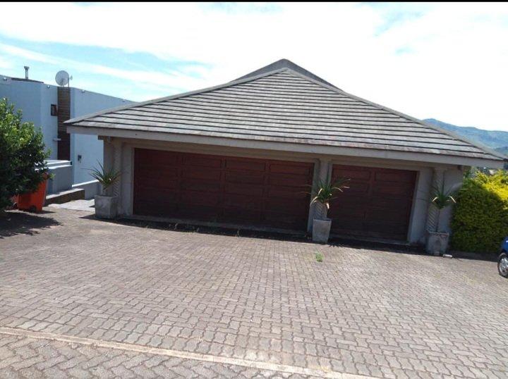 5 Bedroom Property for Sale in Clearwaters Cove Limpopo