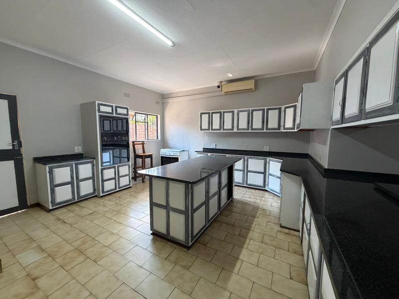 5 Bedroom Property for Sale in Aquapark Limpopo
