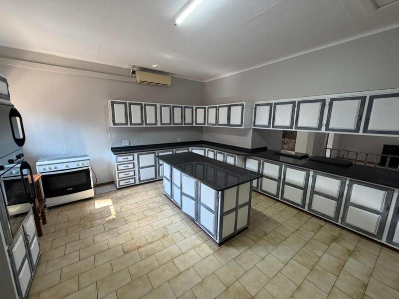 5 Bedroom Property for Sale in Aquapark Limpopo