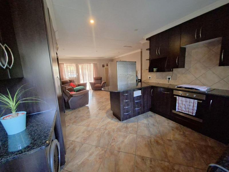8 Bedroom Property for Sale in Lephalale Limpopo