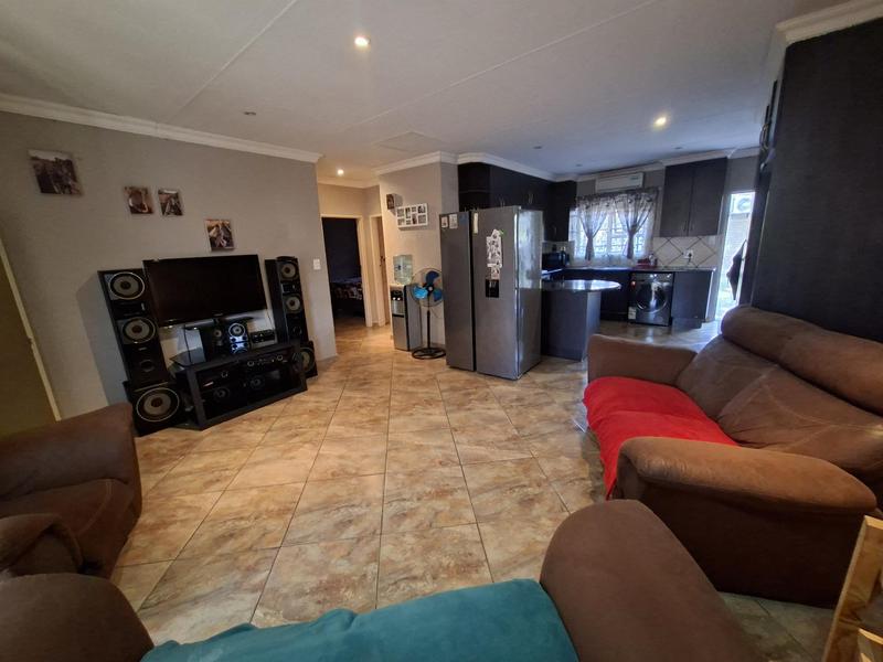 8 Bedroom Property for Sale in Lephalale Limpopo