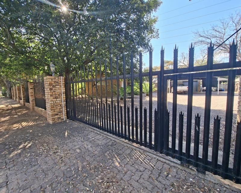 8 Bedroom Property for Sale in Lephalale Limpopo