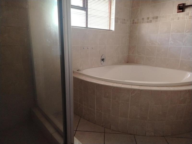 To Let 3 Bedroom Property for Rent in Bendor Limpopo