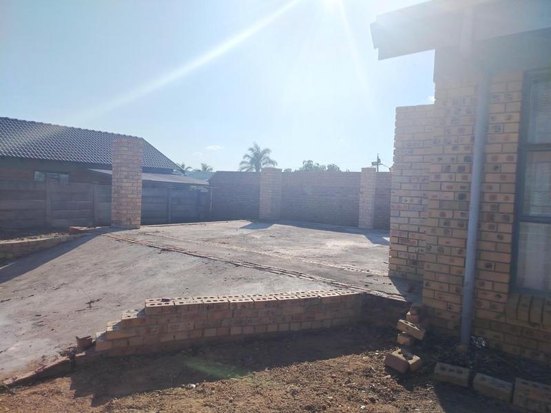 To Let 3 Bedroom Property for Rent in Bendor Limpopo