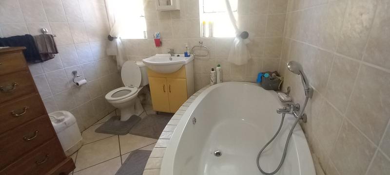 4 Bedroom Property for Sale in Aquapark Limpopo