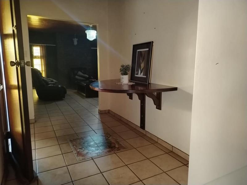 5 Bedroom Property for Sale in Penina Park Limpopo