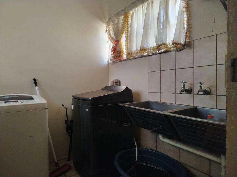 5 Bedroom Property for Sale in Penina Park Limpopo
