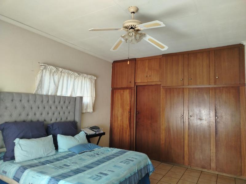 5 Bedroom Property for Sale in Penina Park Limpopo