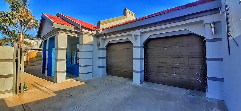 5 Bedroom Property for Sale in Flora Park Limpopo