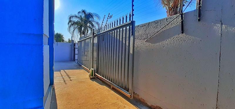 5 Bedroom Property for Sale in Flora Park Limpopo
