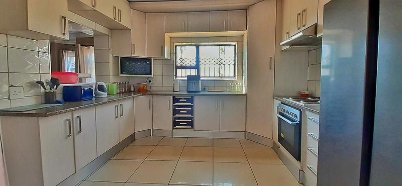 5 Bedroom Property for Sale in Flora Park Limpopo
