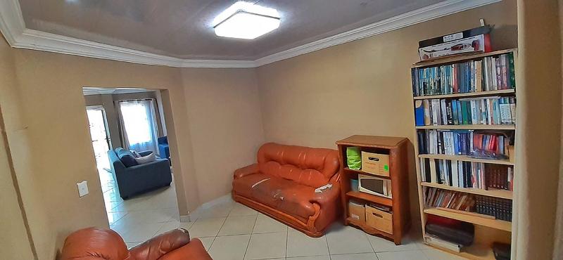 5 Bedroom Property for Sale in Flora Park Limpopo