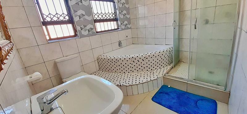 5 Bedroom Property for Sale in Flora Park Limpopo